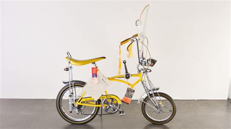 Schwinn Sting Ray Lemon Peeler Bicycle 56x42x27 At Indy Road Art 2019