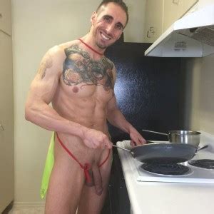 Italian Hunk Flagstone On Gay Webcam Show Mrgays