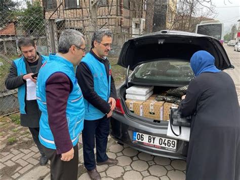 Depremzede Karde Ler M Ze Yardim El Uzatmaya Devam Ed Yoruz