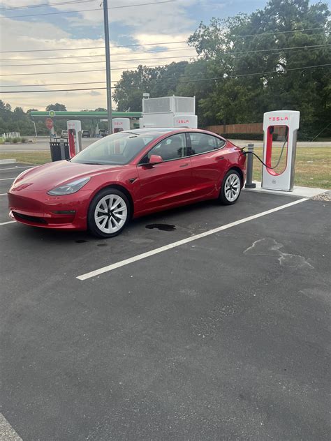 My first Tesla (2023 M3LR) and my first time using a charging station ...