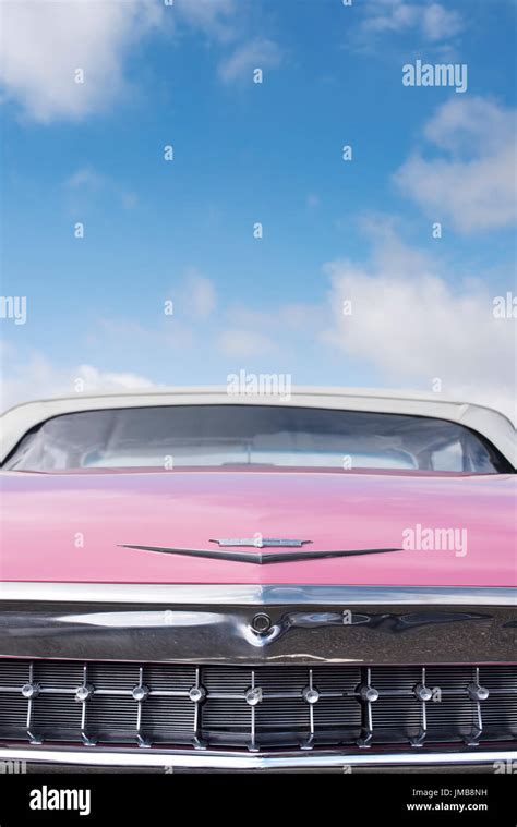 1959 cadillac pink hi-res stock photography and images - Alamy