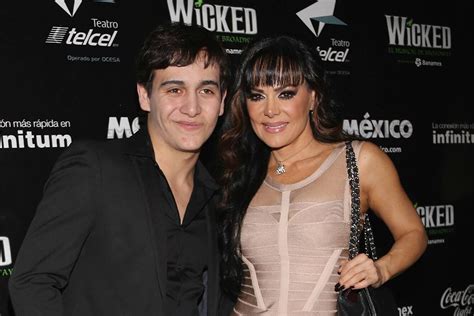 Maribel Guardia Asegura Que Su Fallecido Hijo La Abraz Mientras Oraba