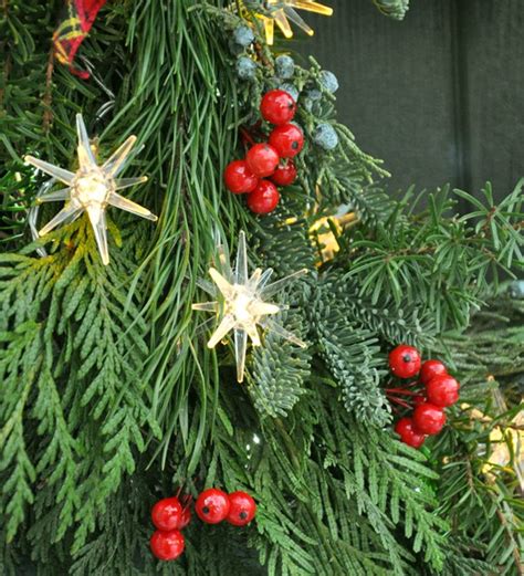 Christmas Wreaths With Lights | Hometalk