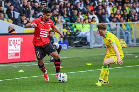 Football Ligue 1 Le Rennais Ludovic Blas A Mis Le Bleu De Chauffe