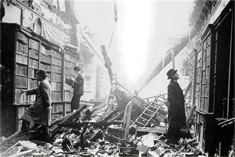 Historical Photos: London Blitz WW2