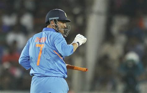 Finisher Ms Dhoni Best Suited In Lower Middle Order Says Suresh Raina