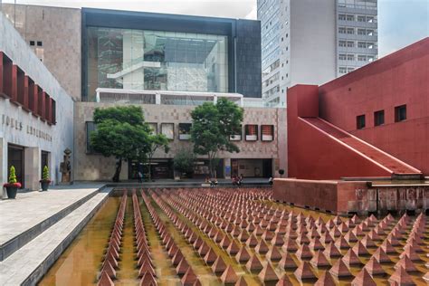 Museo de Memoria y Tolerancia Transmitir la tolerancia a través de la