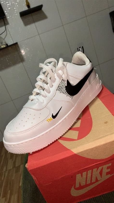 Tênis Nike Air Force Utility Branco e Preto 34 Tênis Feminino Nike