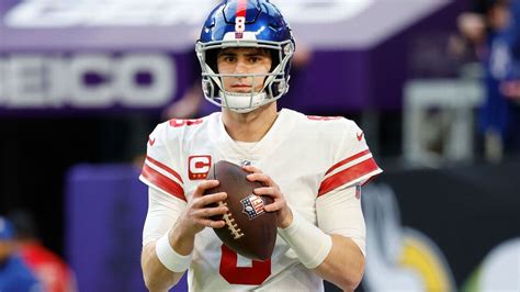 Eli Manning Giants Qb Daniel Jones Deserves Long Term Deal Abc7 New York