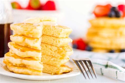 Buttermilk Pancakes That Melt In Your Mouth • Food Folks And Fun