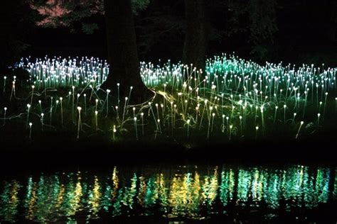 Modern Light Installation by Bruce Munro - the light as an art object ...