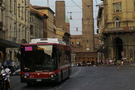 Uomo Trovato Morto Su Un Autobus Zic It Zeroincondott