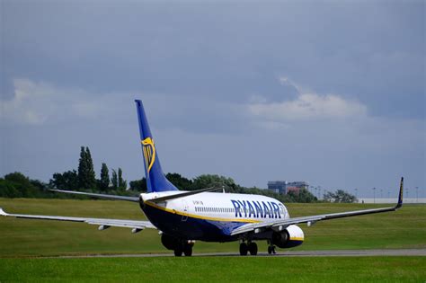 Ryanair Wizz Air easyJet TUI i BA dotknięte strajkami w lipcu