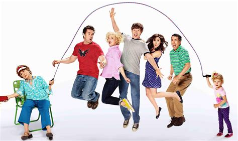 Raising Hope Bild Cloris Leachman Lucas Neff Shannon Woodward