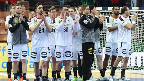 Handball Wm Dhb Team Gibt Platz F Nf Als Neues Ziel Aus Kicker