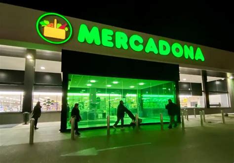 Horarios De Mercadona Desde El De Enero As Quedan Las Aperturas En