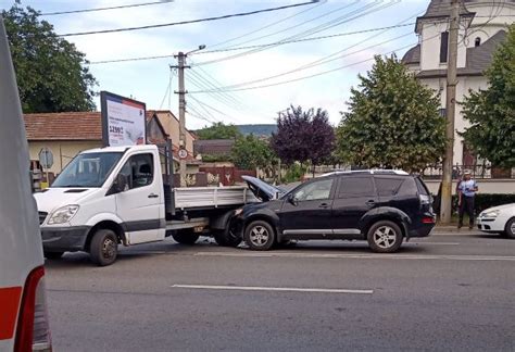 Un nou accident pe strada Corneliu Coposu O persoană a ajuns la spital