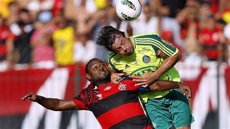 Vagner Love Empata Para O Flamengo No Fim E Palmeiras Fica Perto De Ser