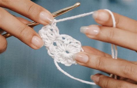 How To Crochet The Magic Circle The World Crochet