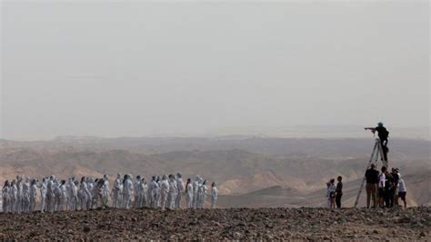 Fotógrafo Spencer Tunick pide preservar el mar muerto Perspectivas