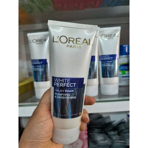 L'Oreal moisturizing skin smooth cleanser | Shopee Malaysia