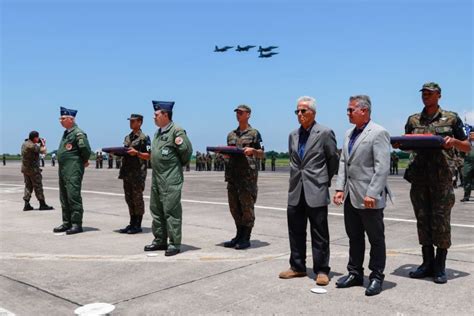 Primeiro Grupo De Avia O De Ca A Celebra Anos De Hist Ria For A A Rea