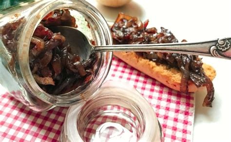 Onion Chutney - The Petite Cheffe