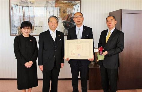 【岡山大学】資源植物科学研究所 馬建鋒教授「令和4年秋の紫綬褒章伝達式」を開催｜プレスリリース（愛媛新聞online）記事詳細｜愛媛新聞online