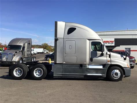 2018 Freightliner CASCADIA EVOLUTION (For Sale) | 72" Sleeper | #256440