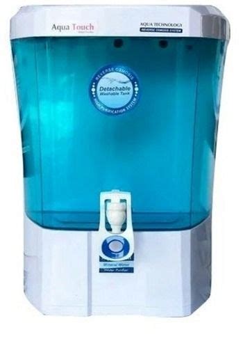 10 Liter 30 Watt 230 Volt Wall Mounted Plastic Body Ro Uv Uf Water