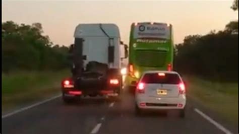 Video Un Camionero Casi Provoca Una Tragedia En La Ruta Nacional 11