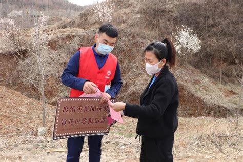 新时代文明实践·看区县 五莲：最美风景线！活跃在景区里的文明实践劝导志愿者旅游口罩游客