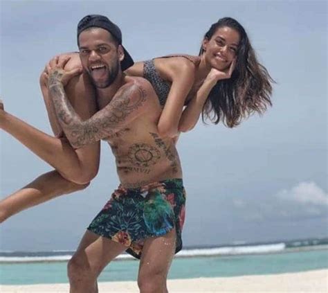 Fermi Tutti Dani Alves E Pronto A Dichiararsi Colpevole Di Violenza