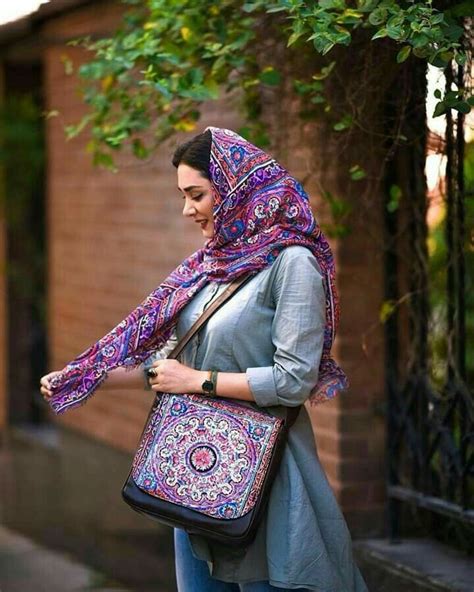 Pin By Rabyya Masood On Λłł Ūş Şı∩głe ĽΛđıeş Persian Fashion Iranian