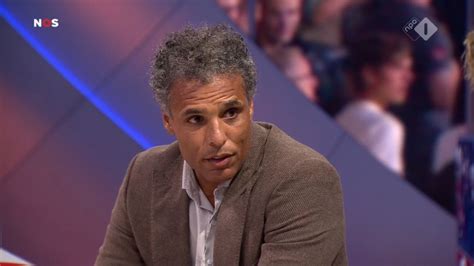 Van Hooijdonk Biedt Excuses Aan En Schuift Voorlopig Niet Aan Bij