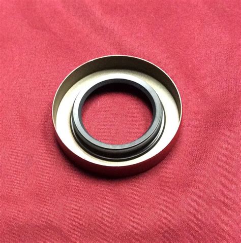 Axle Seal Ford 9 2780 Lb Rear Axle Small Bearing 1966 1967 1968 1969 1970 1971 1972 1973