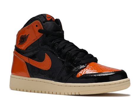 AIR JORDAN 1 RETRO HIGH OG SHATTERED BACKBOARD 3 0 GS Level Up