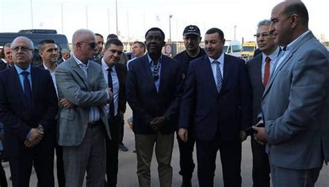 CHAN 2022 le SG de la CAF en visite d inspection à Oran et Annaba