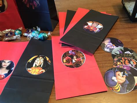 12 Disney Villains Party Favor Bags Treat Bags By Sweetclicks