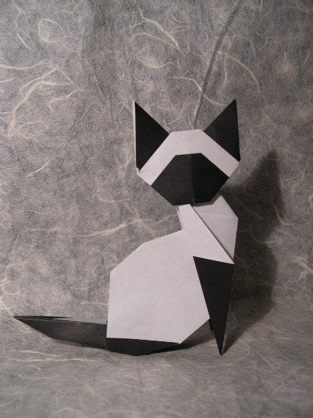 Origami Siamese Cat Designer Makoto Yamaguchi Origami Cat Origami Design Origami Tutorial