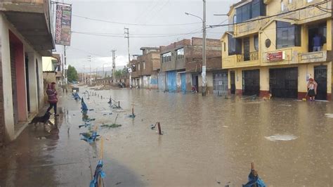 Junín lluvia torrencial inunda cientos de viviendas enHuancayo PERU