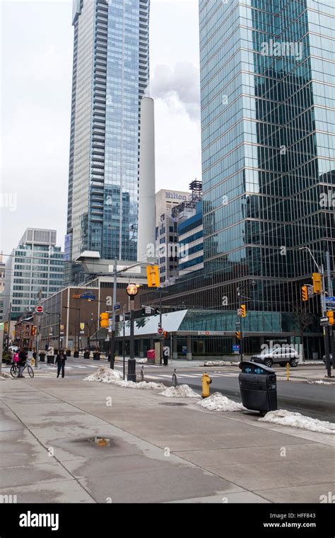 Toronto Downtowntoronto Skyscrapers Stock Photo Alamy