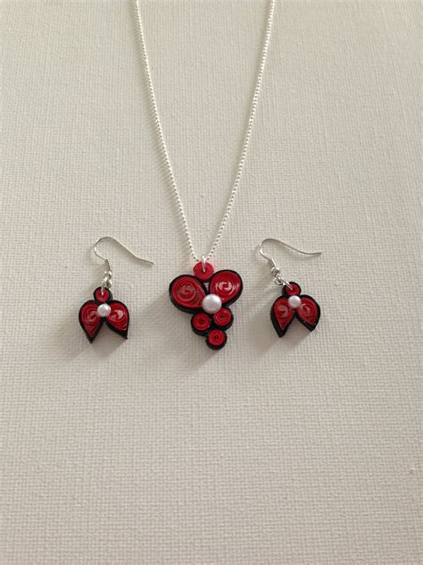 Quilling jewelry | Quilling jewelry, Paper quilling jewelry, Quilled ...