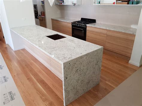 Colonial White Granite Benchtops In 2021 White Granite White Granite