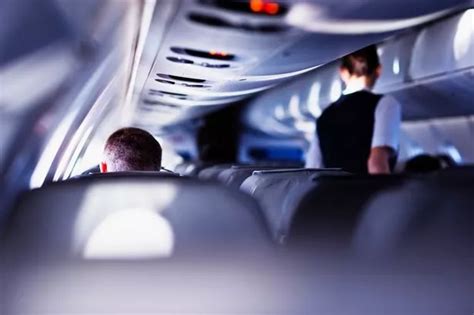 Farting Passenger On My Flight Made Plane Turn Back Before He Was