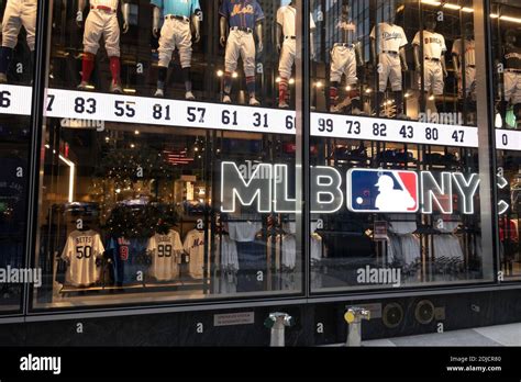 Mlb New York City Flagship Retail Store Oggsync