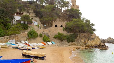 Tossa de Mar Castle in Tossa de Mar - Tours and Activities | Expedia.ca