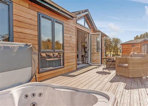 Meadow Lodges Woodbridge Luxury Holiday Lodges In Suffolk