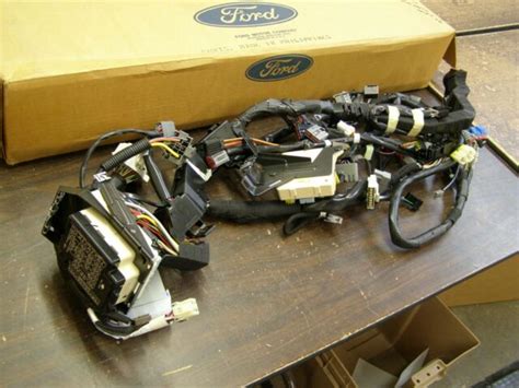 Nos Oem Ford 1992 Thunderbird Main Wiring Harness 3 8 L Super Coupe Under Dash Ebay