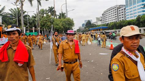 Sudah Diingatkan Pj Bupati Tulungagung Minta Kades Yang Ikut Demo Di